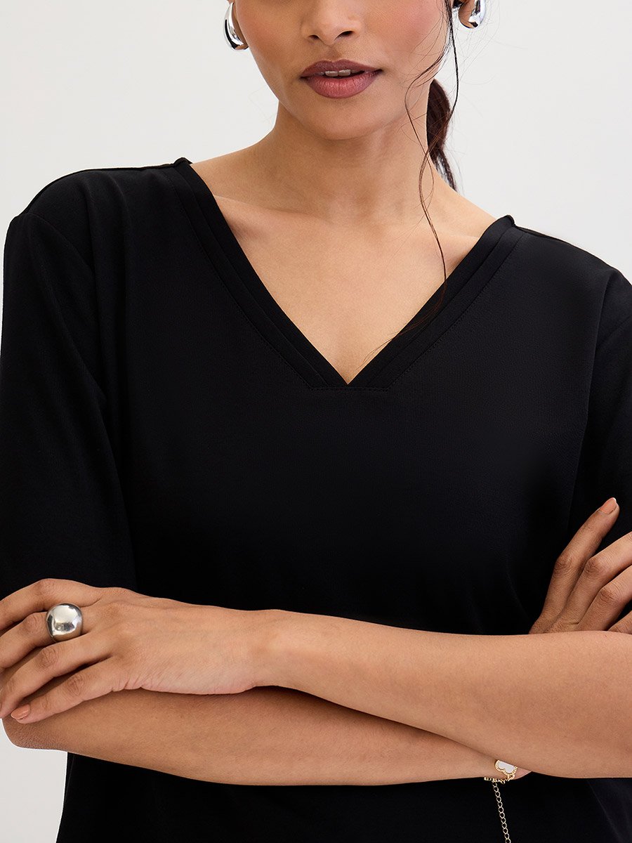 Black V Neck Basic T-Shirt