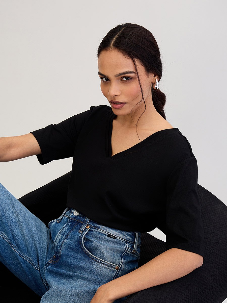 Black V Neck Basic T-Shirt