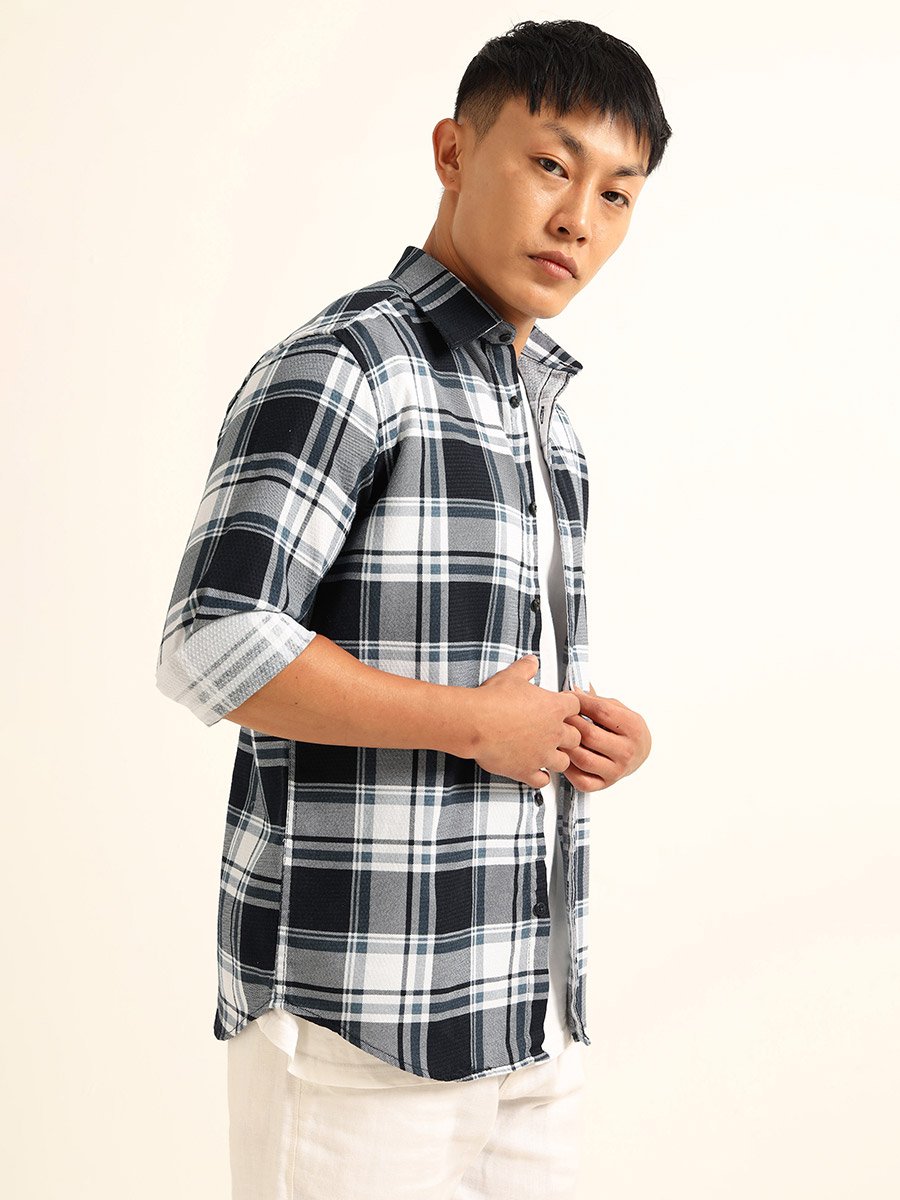 Men Black Checked Spread Collar Shirt