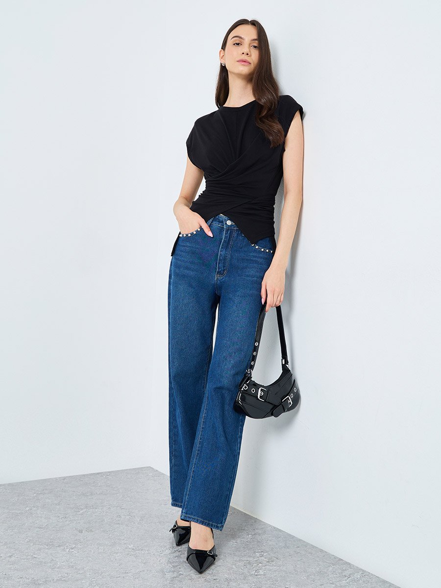 Women Solid Sleeveless Twist Front Top