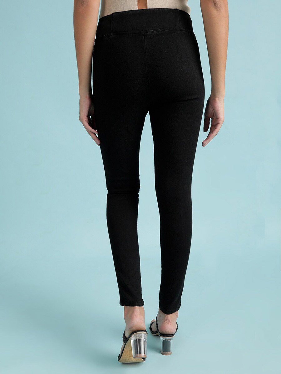 Black Skinny Fit Solid Jeggings