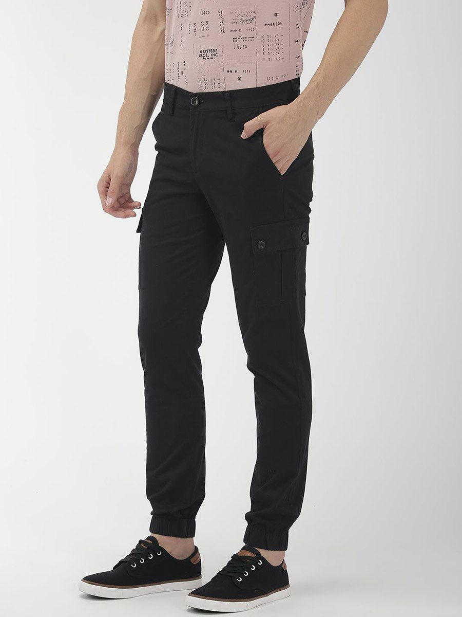 Men Black Mid Rise Slim Fit Cargo Pants