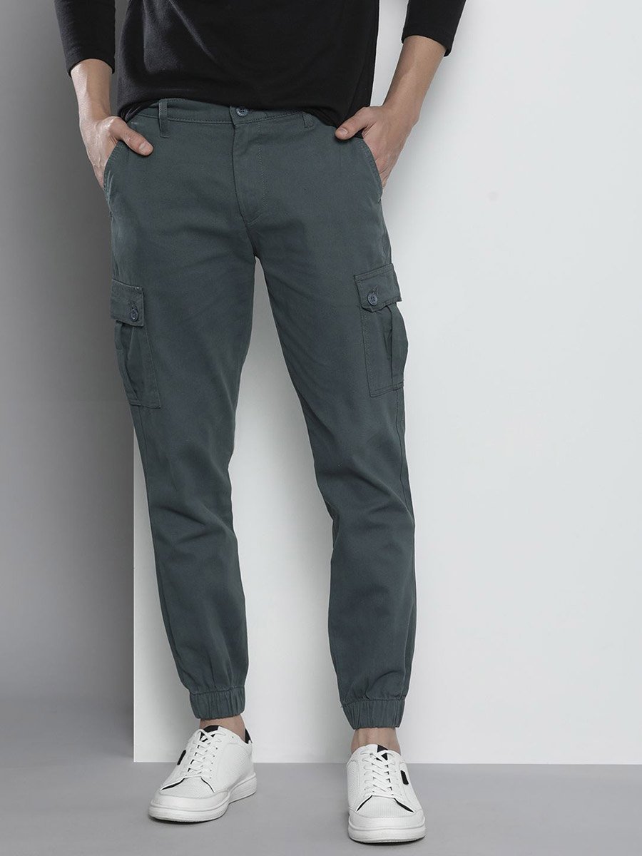 Men Grey Solid Slim Fit Cargo Pants