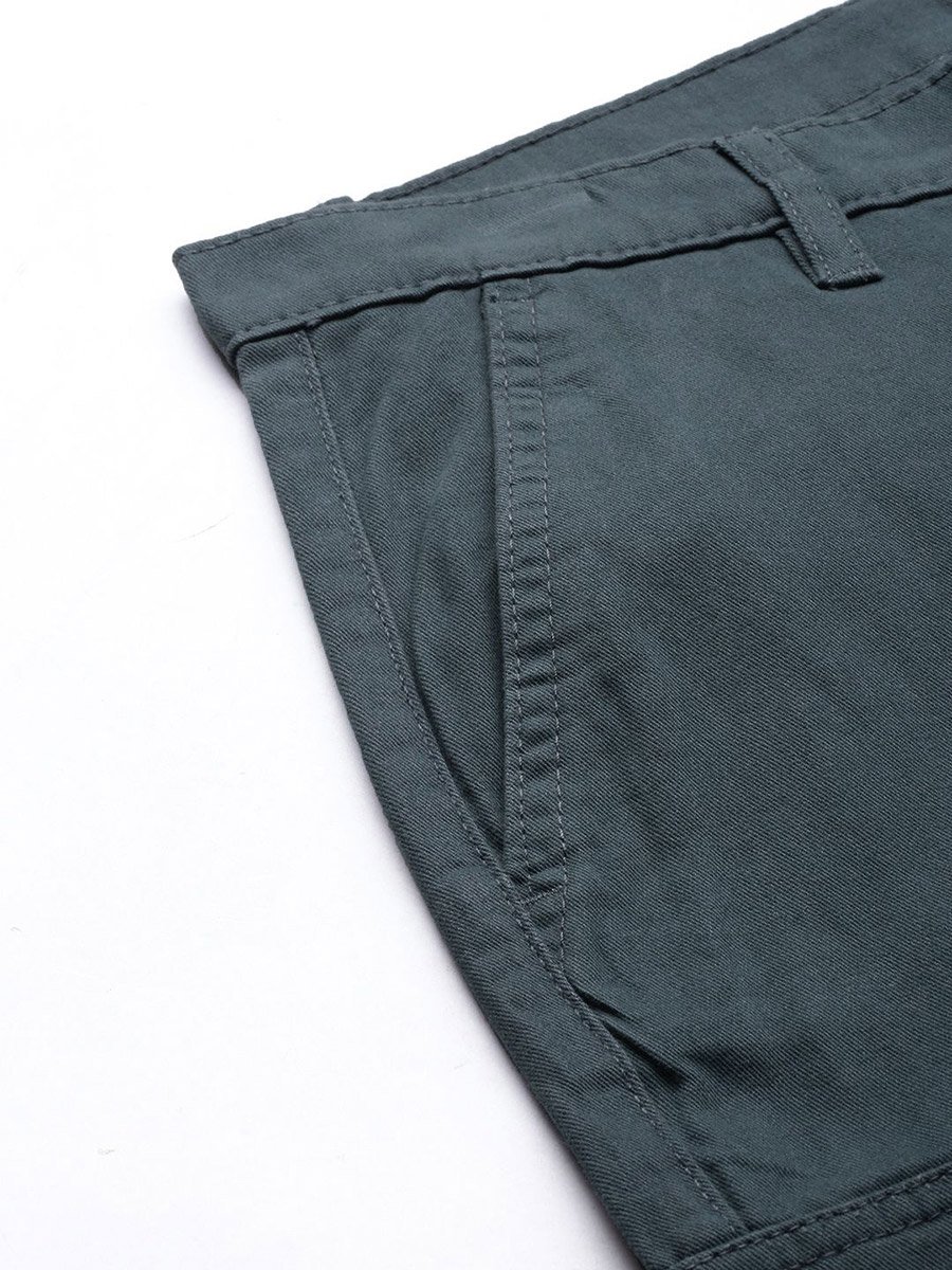 Men Grey Solid Slim Fit Cargo Pants