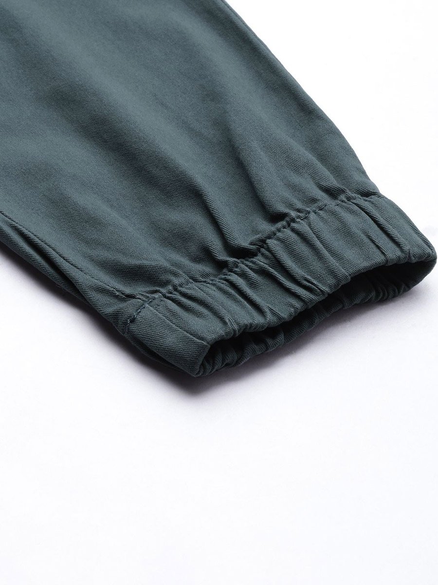 Men Grey Solid Slim Fit Cargo Pants