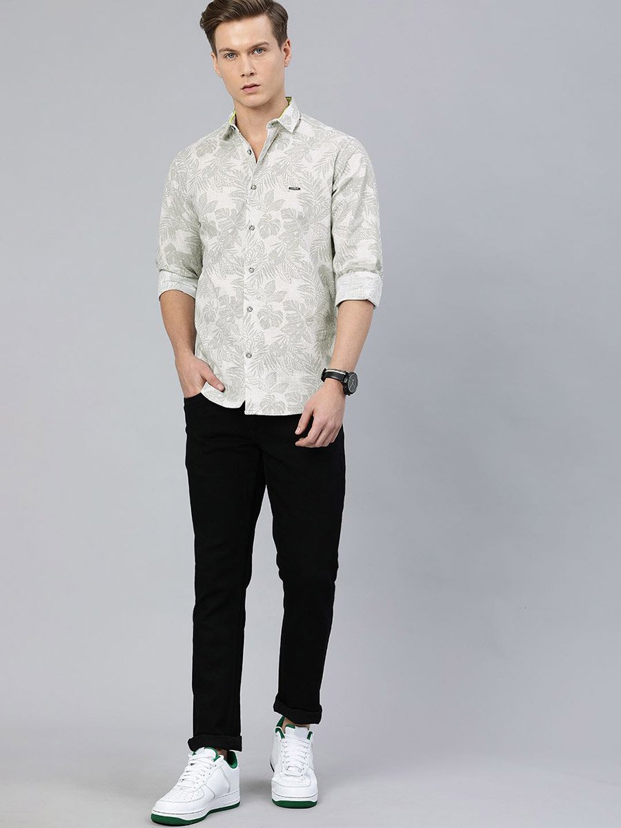 Men Grey Slim Fit Tropical Printed Shirt