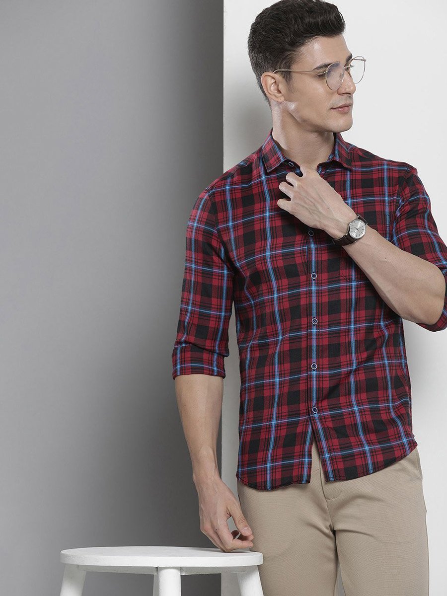 Men Red Plaid Spread Collar Shirt