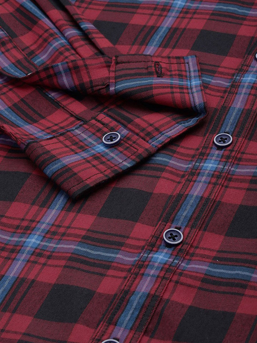 Men Red Plaid Spread Collar Shirt