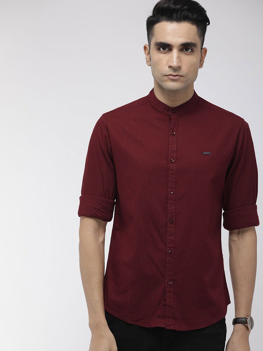 Men Maroon Solid Mandarin Collar Shirt