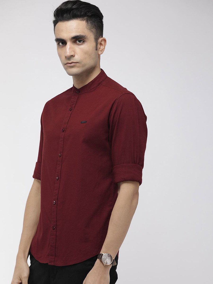 Men Maroon Solid Mandarin Collar Shirt