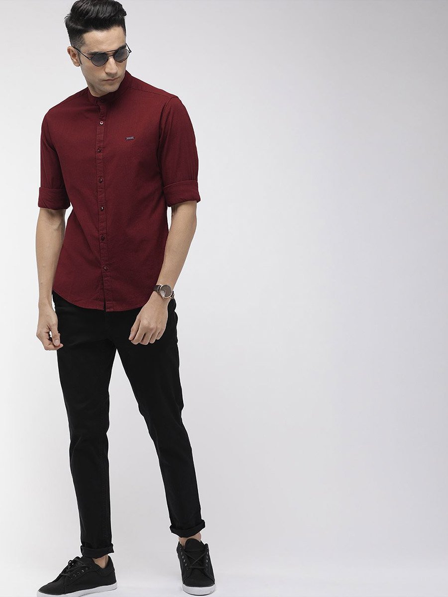 Men Maroon Solid Mandarin Collar Shirt