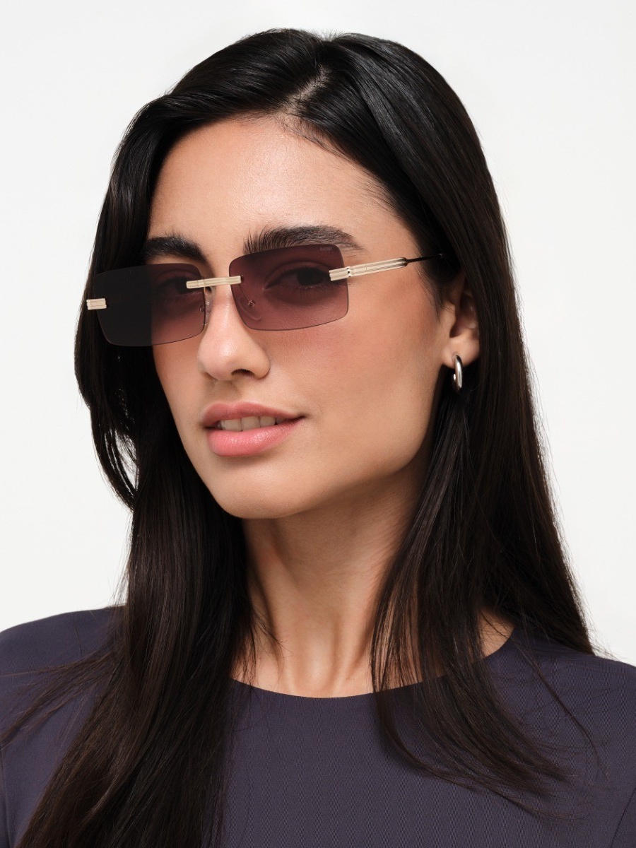 نظارة شمسية بإطار مستطيل