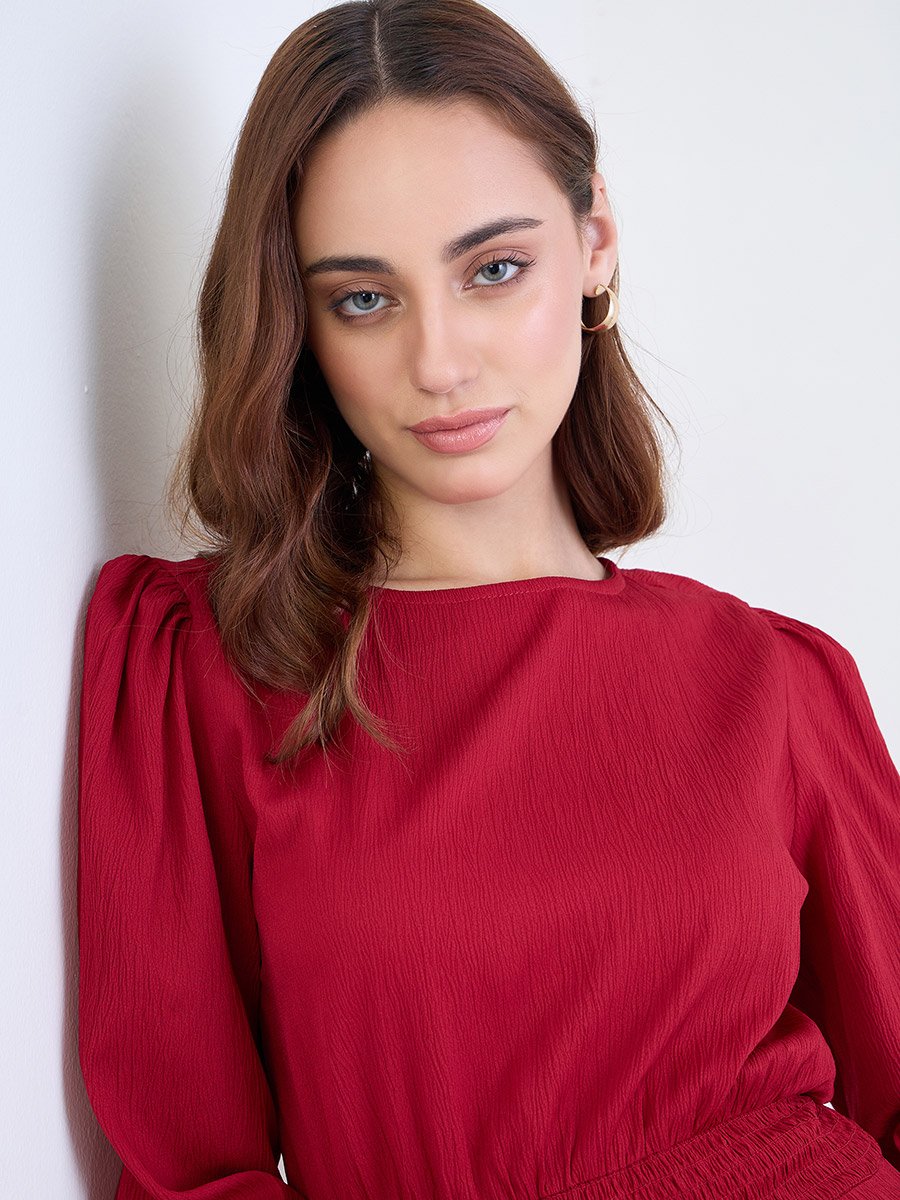 فستان ميدي بأكمام طويلة