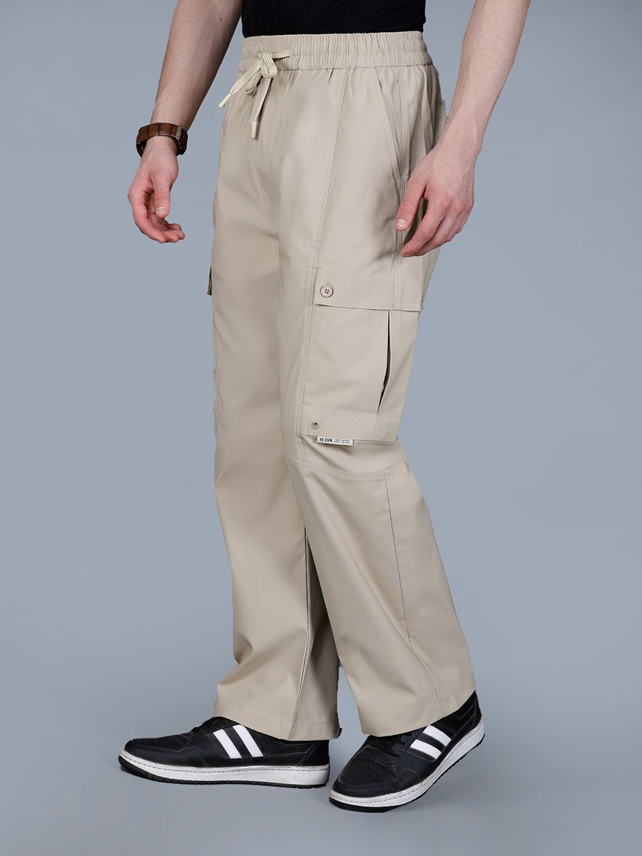 Men Solid Cargo Pants with Drawstring