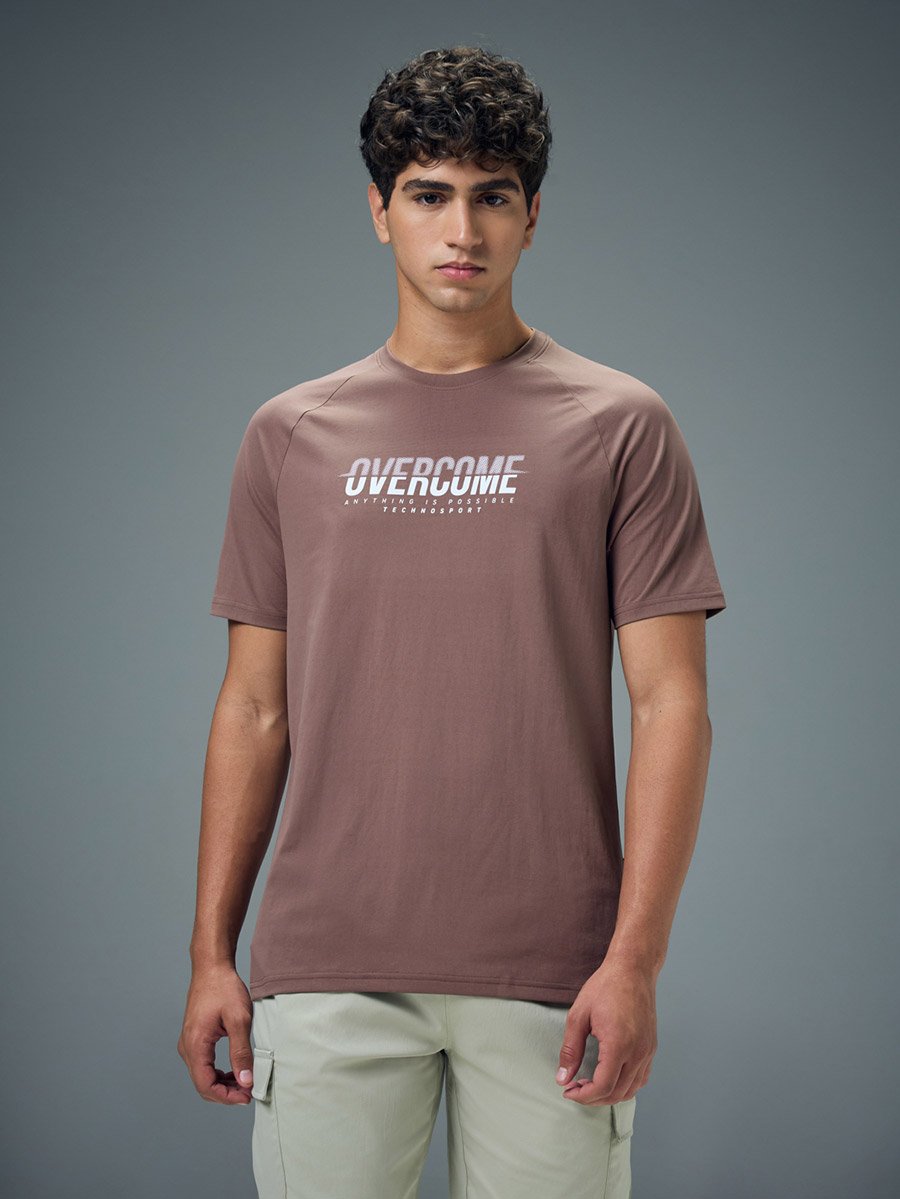 Men Typography Print Slim Fit T-Shirt