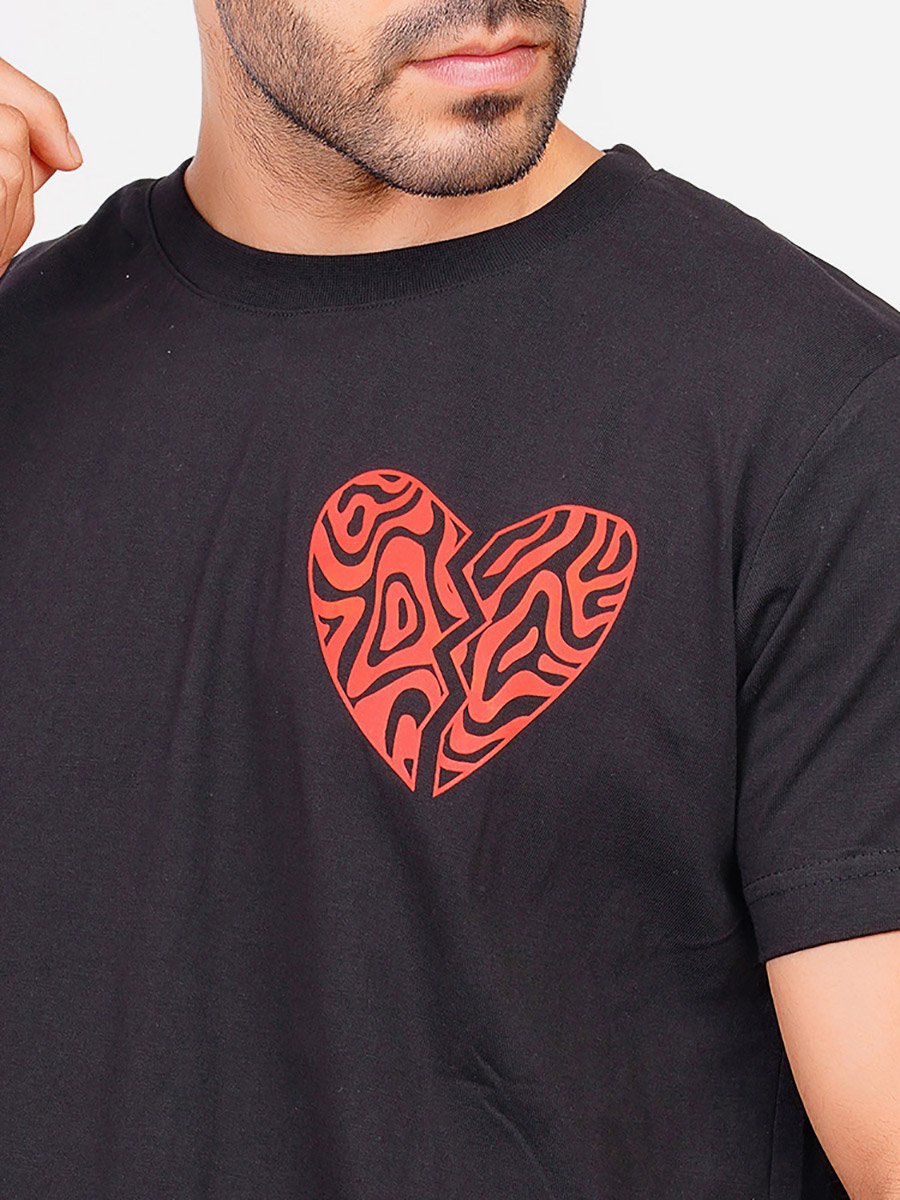 Men Black Heart Graphic Single Jersey T-Shirt