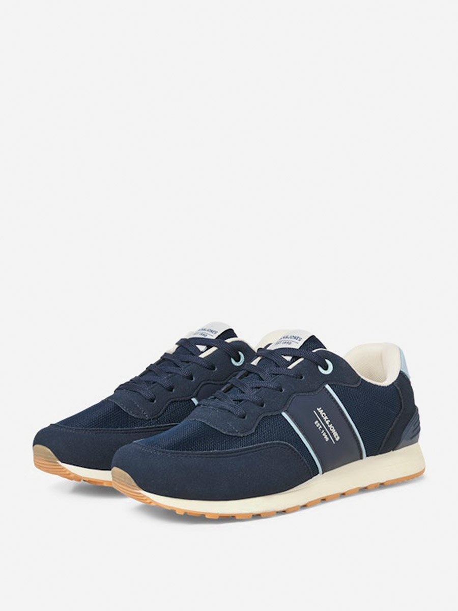 Spirit Runner Shoes