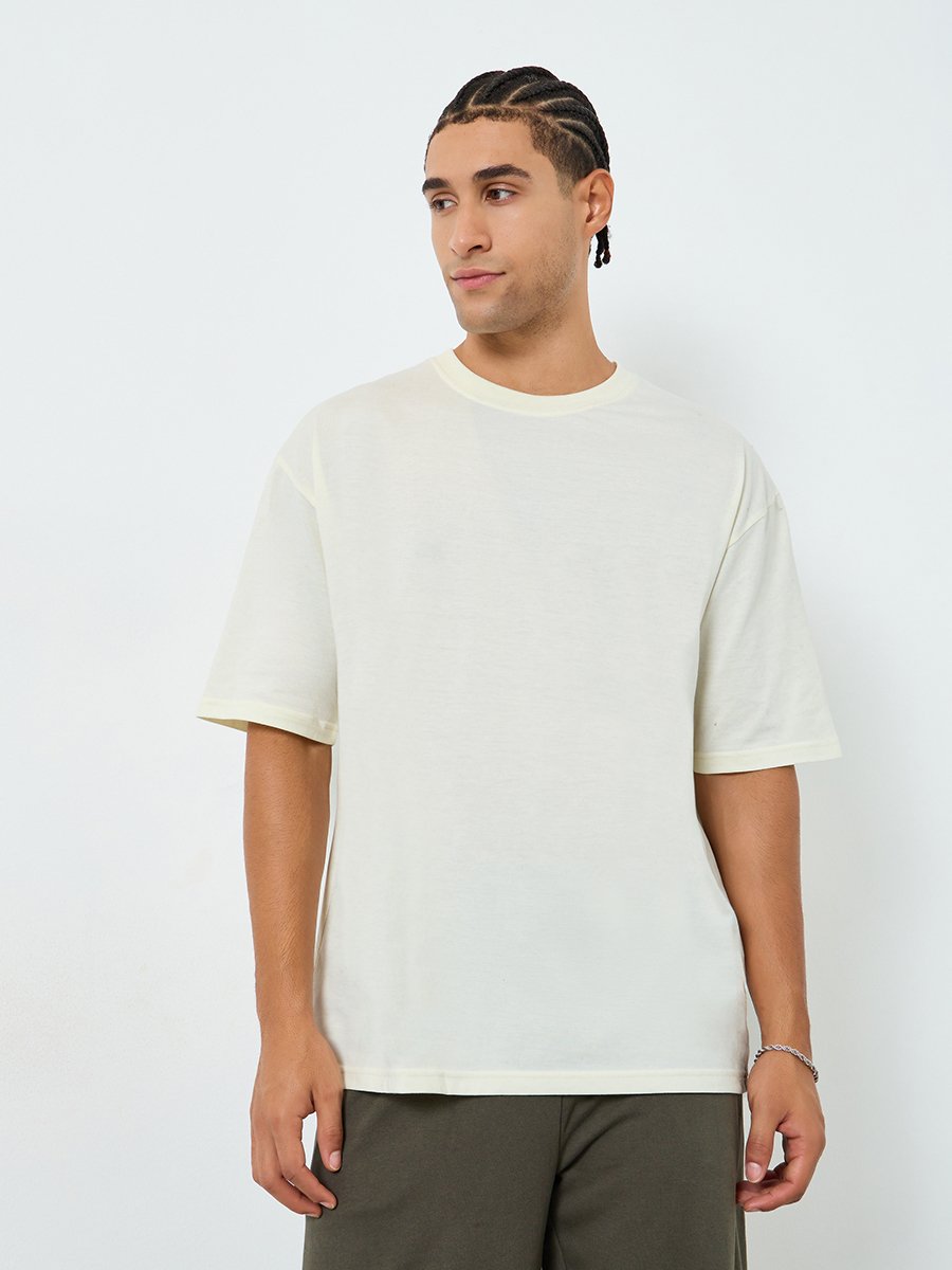 Men White Oversized Graphic Print Jersey T-Shirt