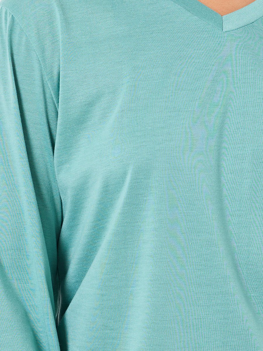 Solid Long Sleeves T-Shirt and Checked Pyjama Set