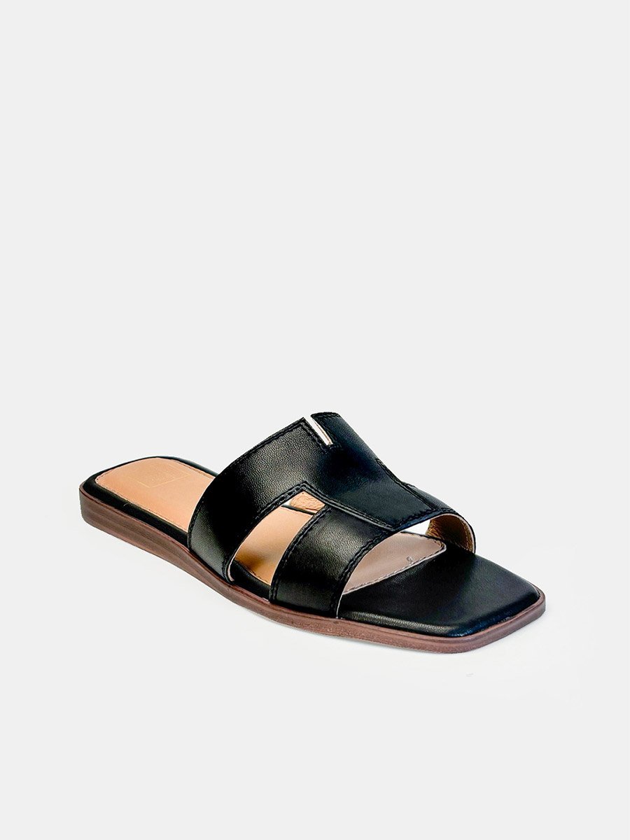 Dory Black Flat Sandals