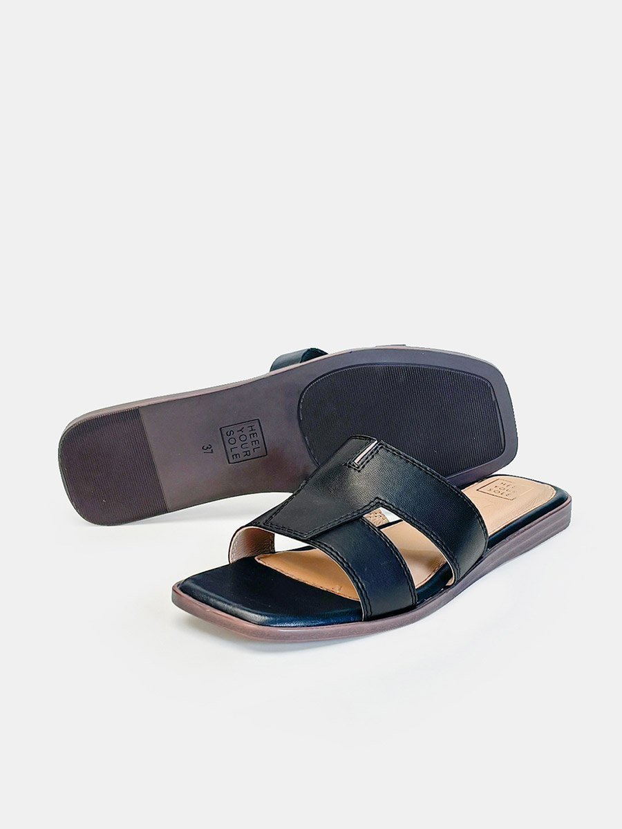 Dory Black Flat Sandals