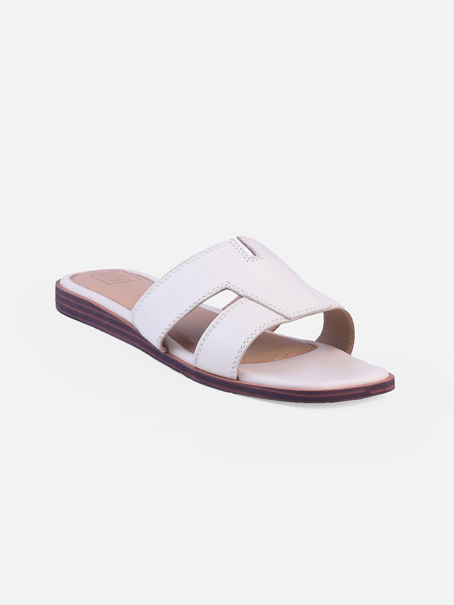 Dory Off White Flat Sandals