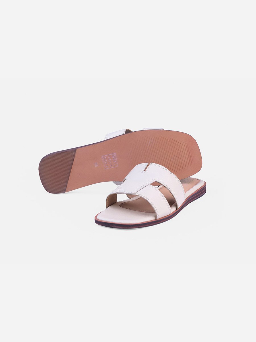 Dory Off White Flat Sandals