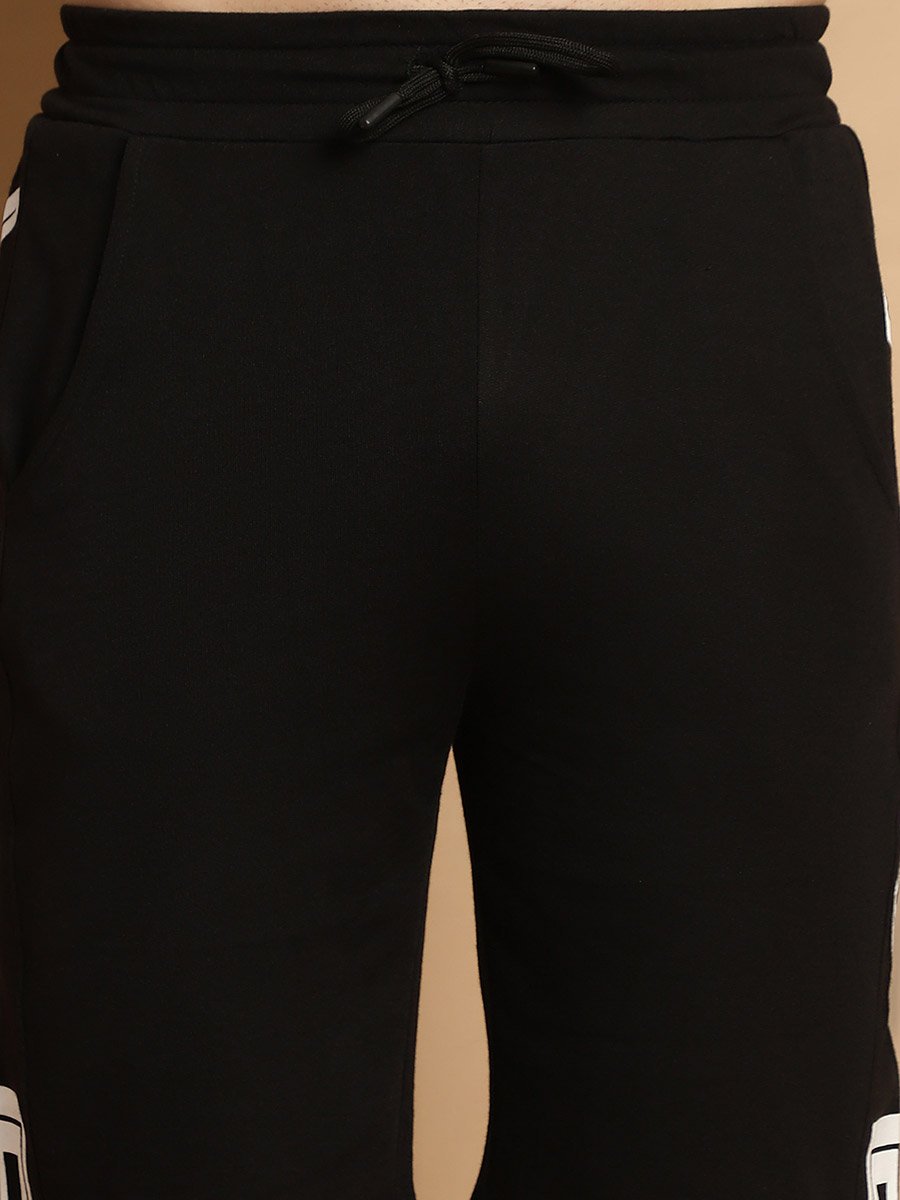 Men Regular Fit Vibe Graphic Shorts