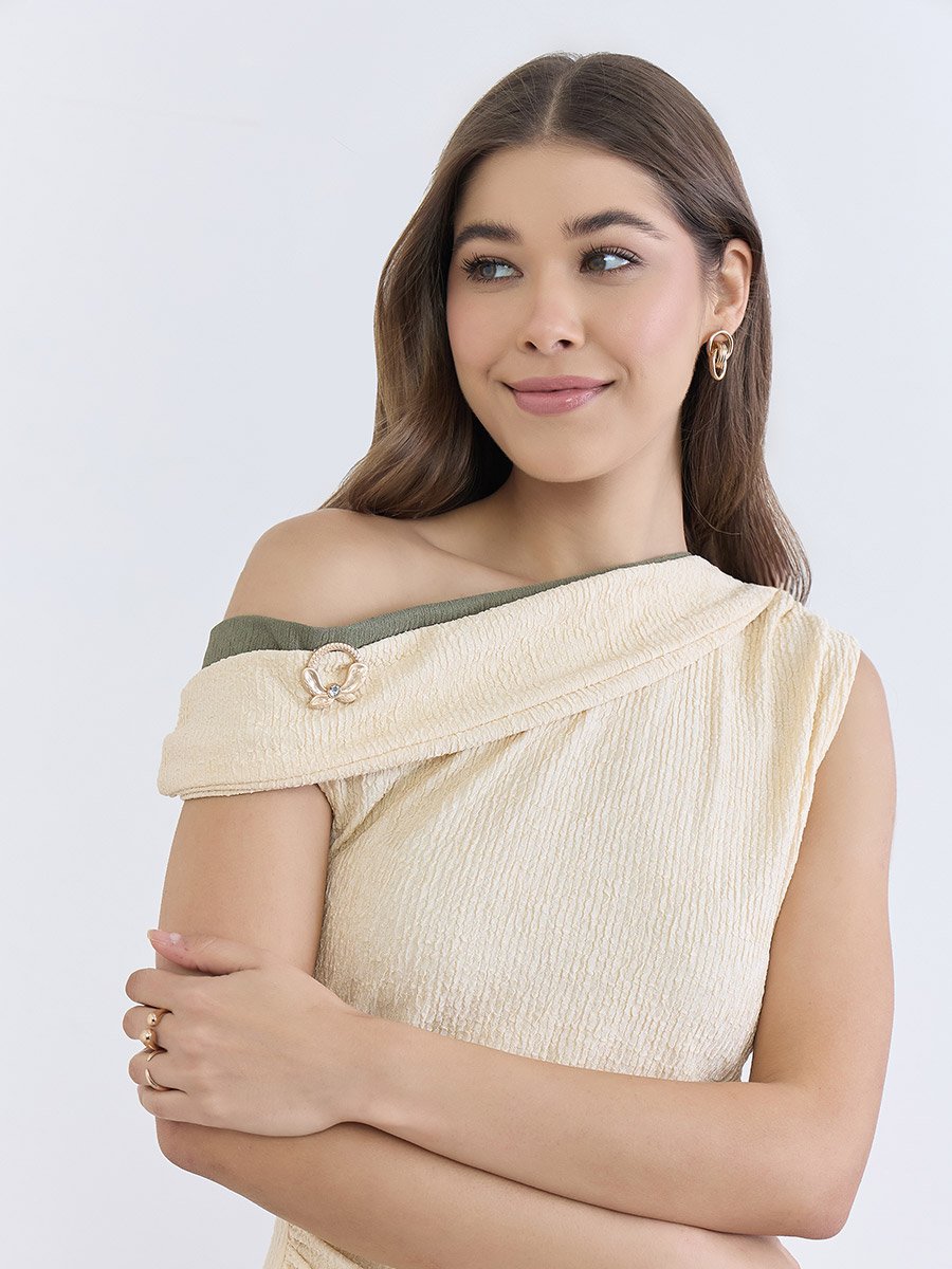 Women Beige One-Shoulder Pleated Midi Dress 