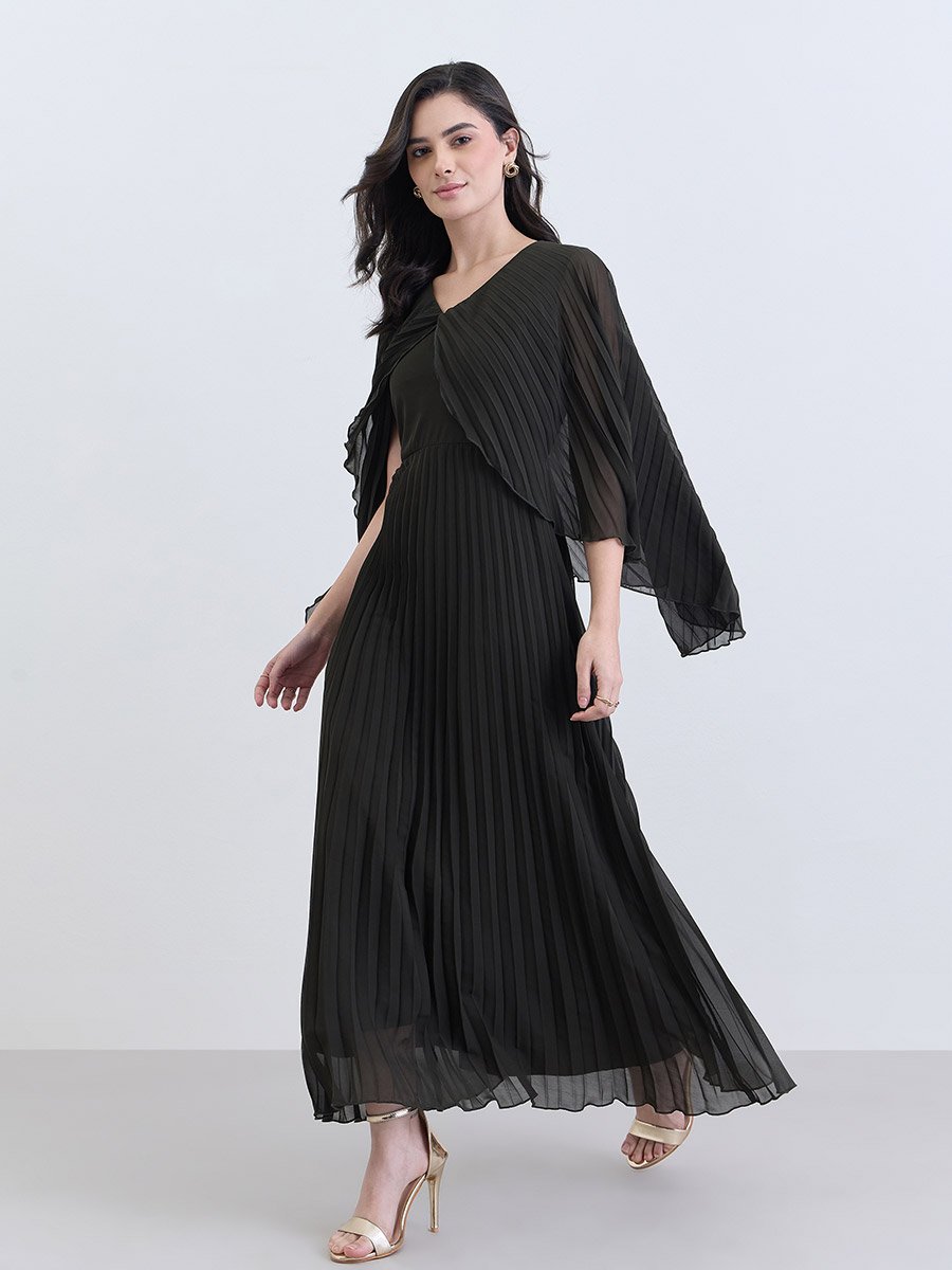 Women Black Pleated Cape Sleeve Maxi Dress