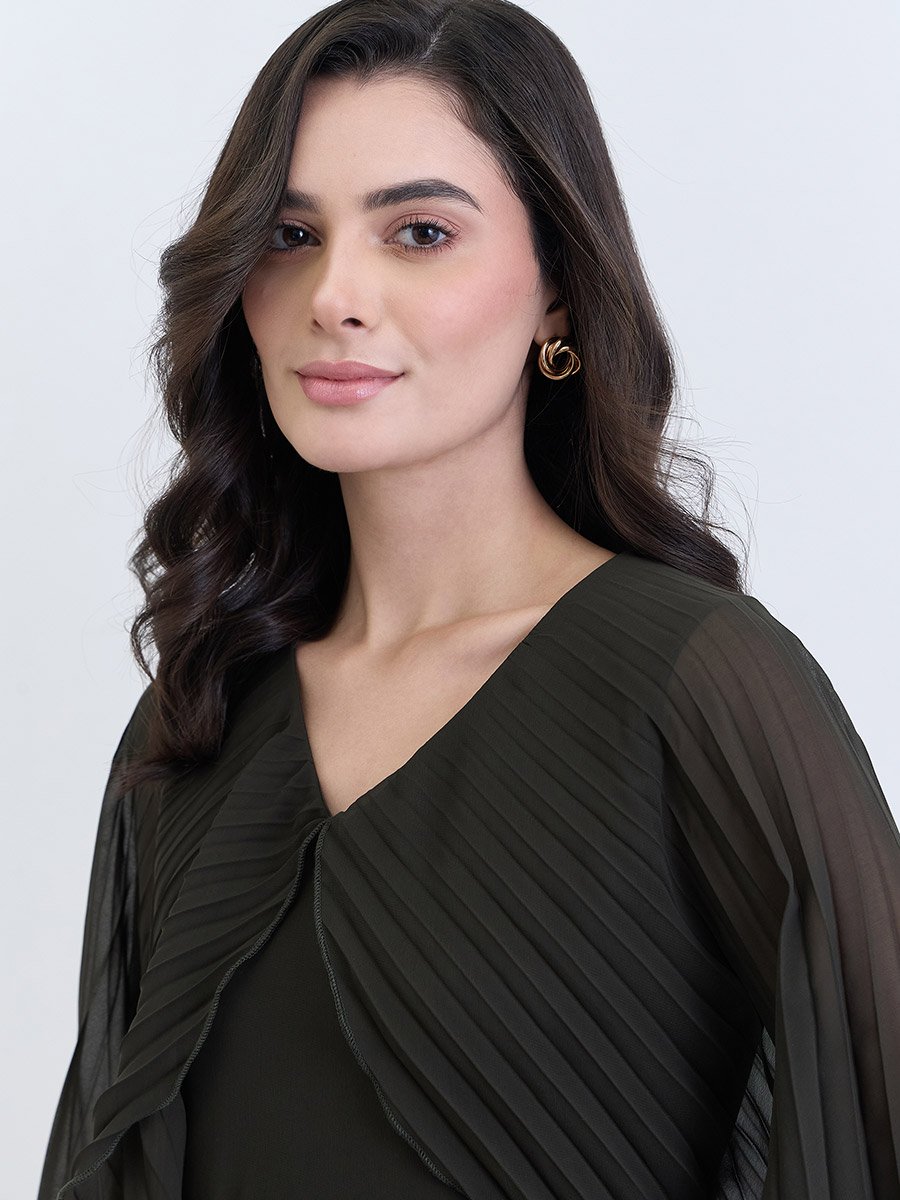 Women Black Pleated Cape Sleeve Maxi Dress