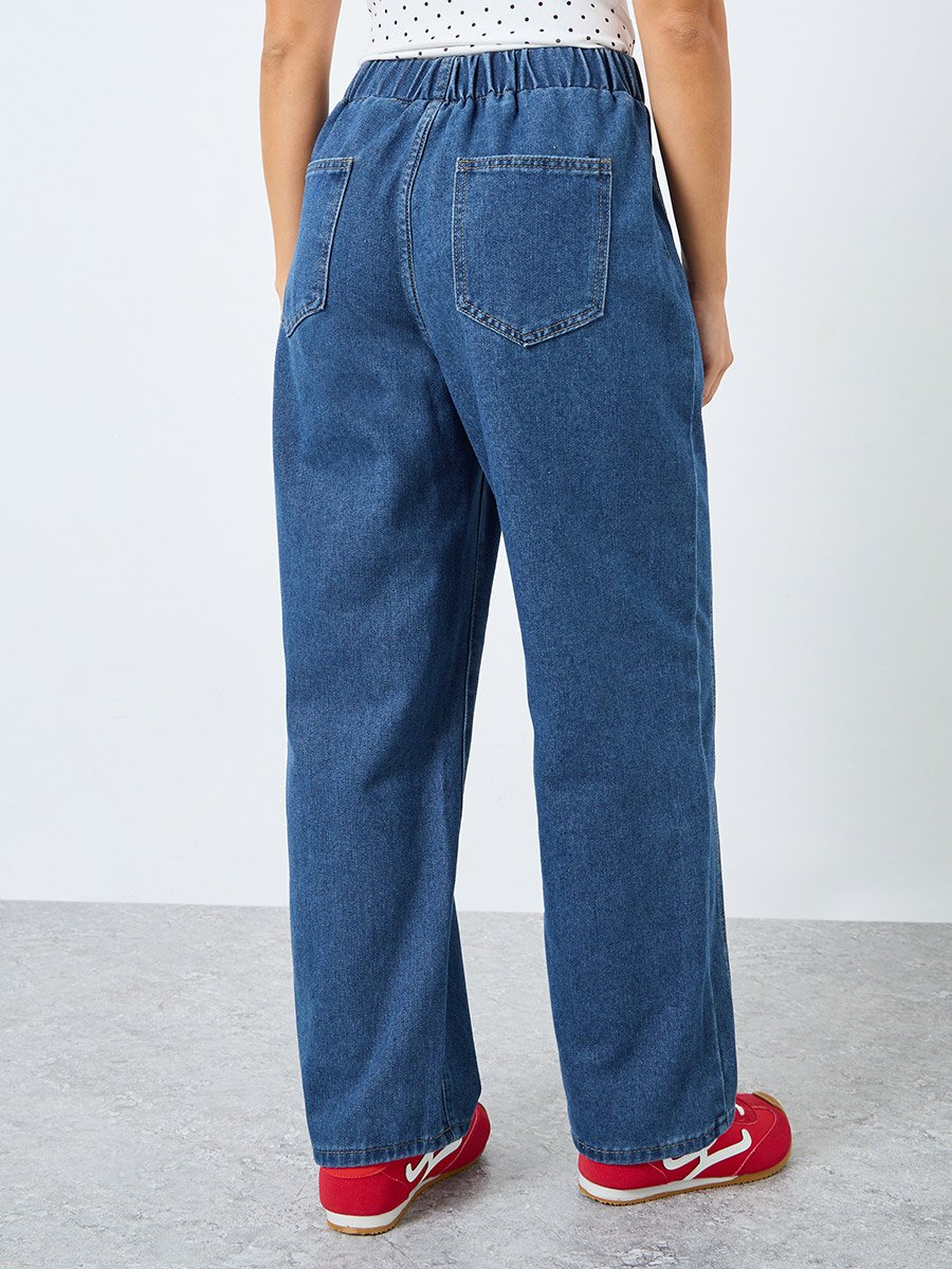 Women Barrel Fit Jeans with Cut and Sew Panel