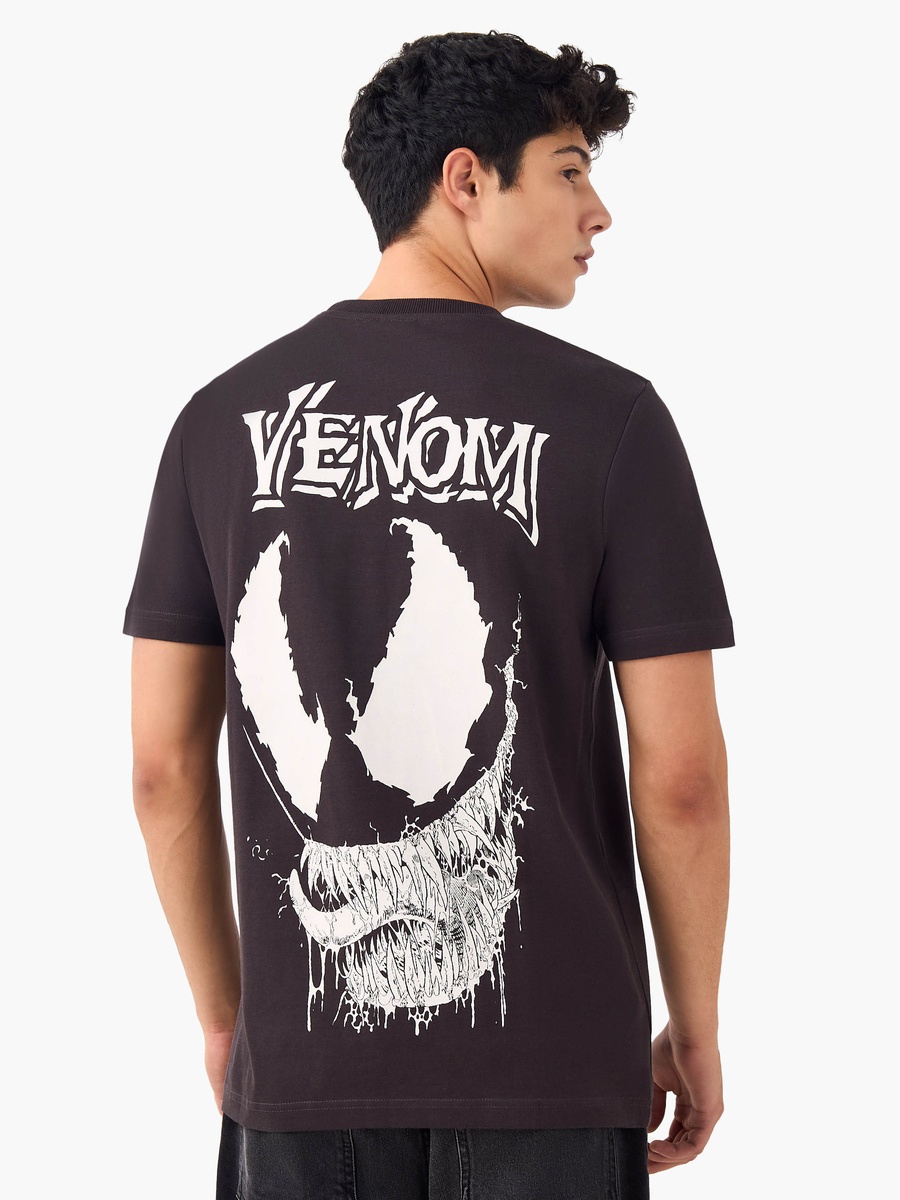 Venom Print T-Shirt with Crew Neck