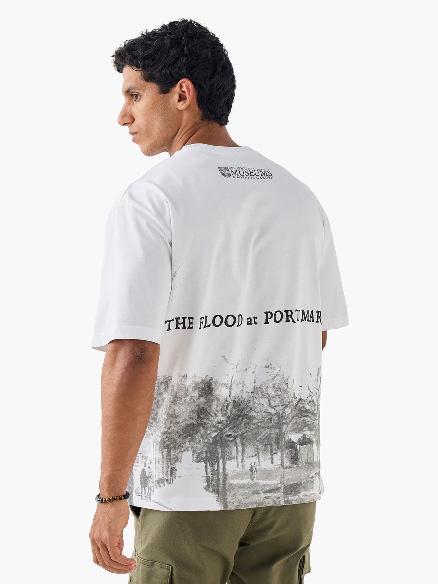 Graphic Print T-Shirt with Crew Neck