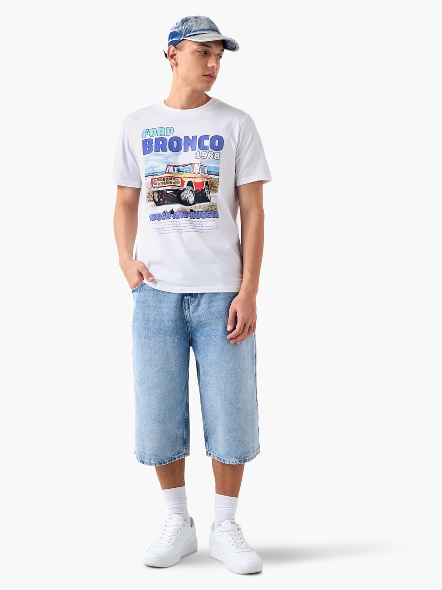 Graphic Print T-Shirt with Crew Neck