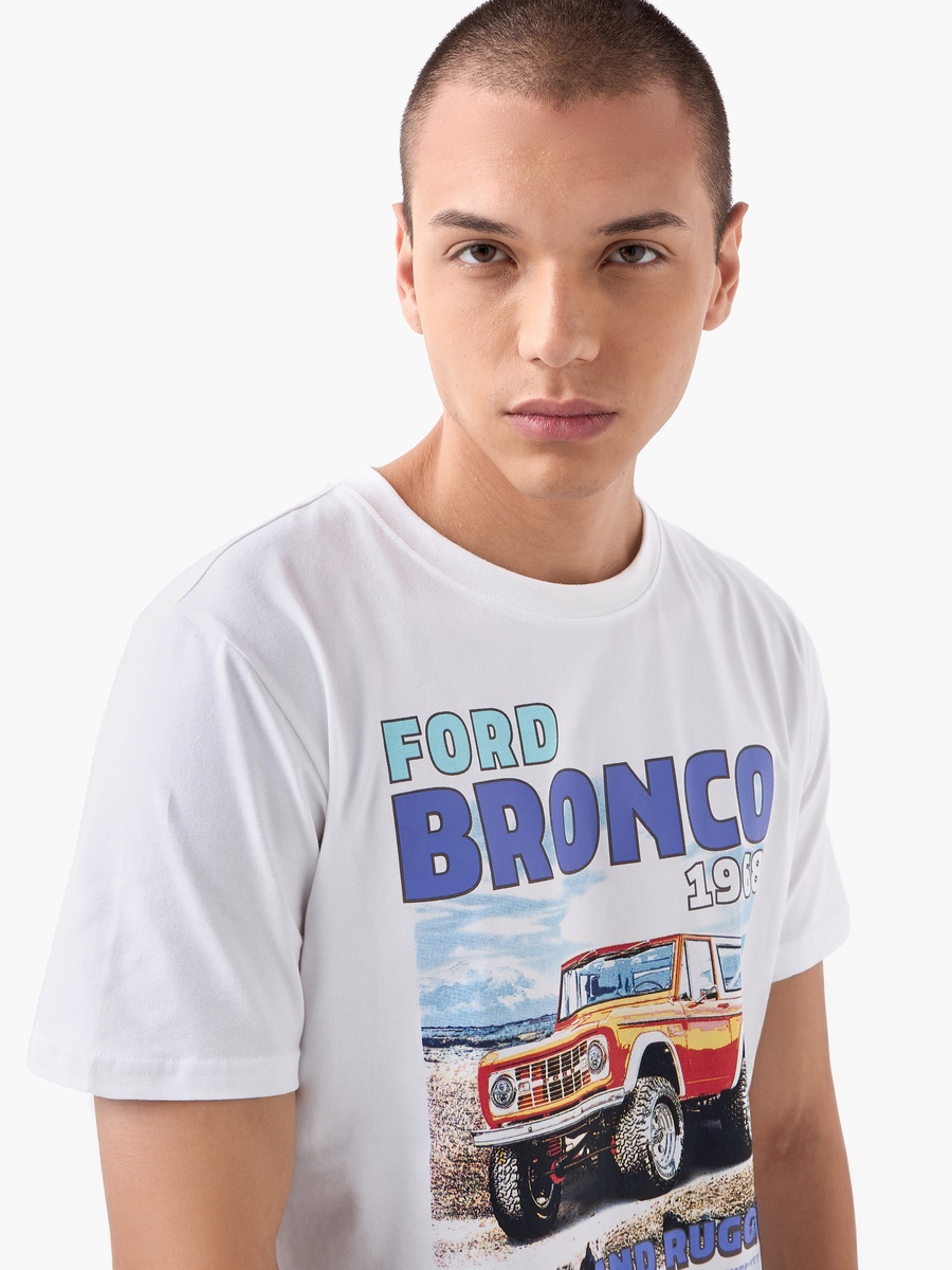 Graphic Print T-Shirt with Crew Neck