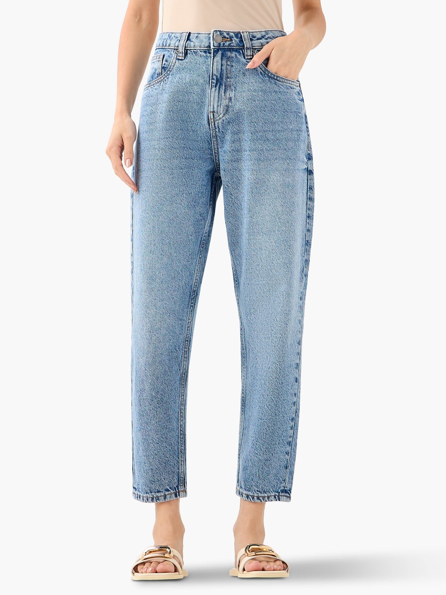 Mom Fit High-Rise Jeans with Pockets