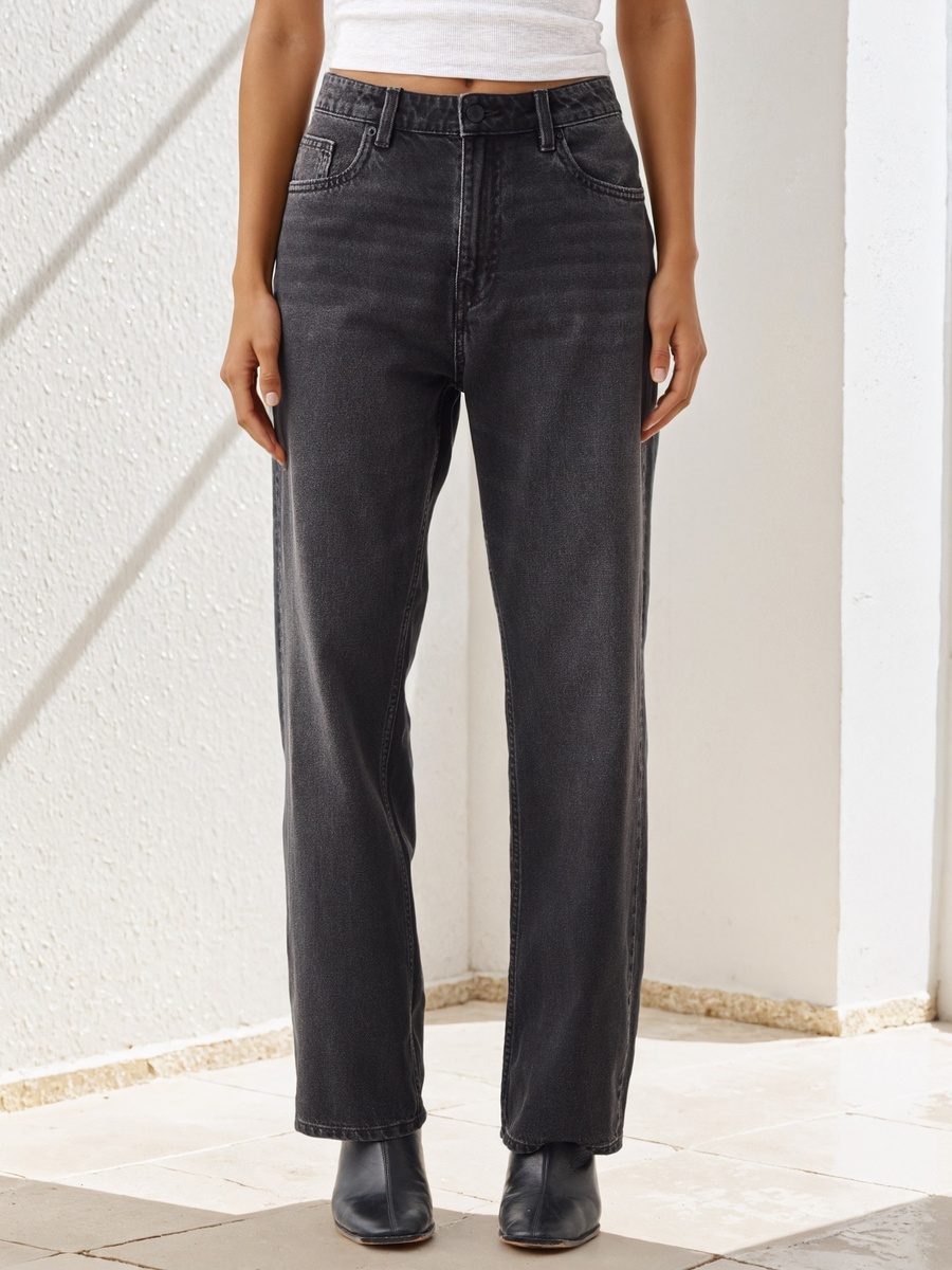 High-Rise Straight Fit Jeans
