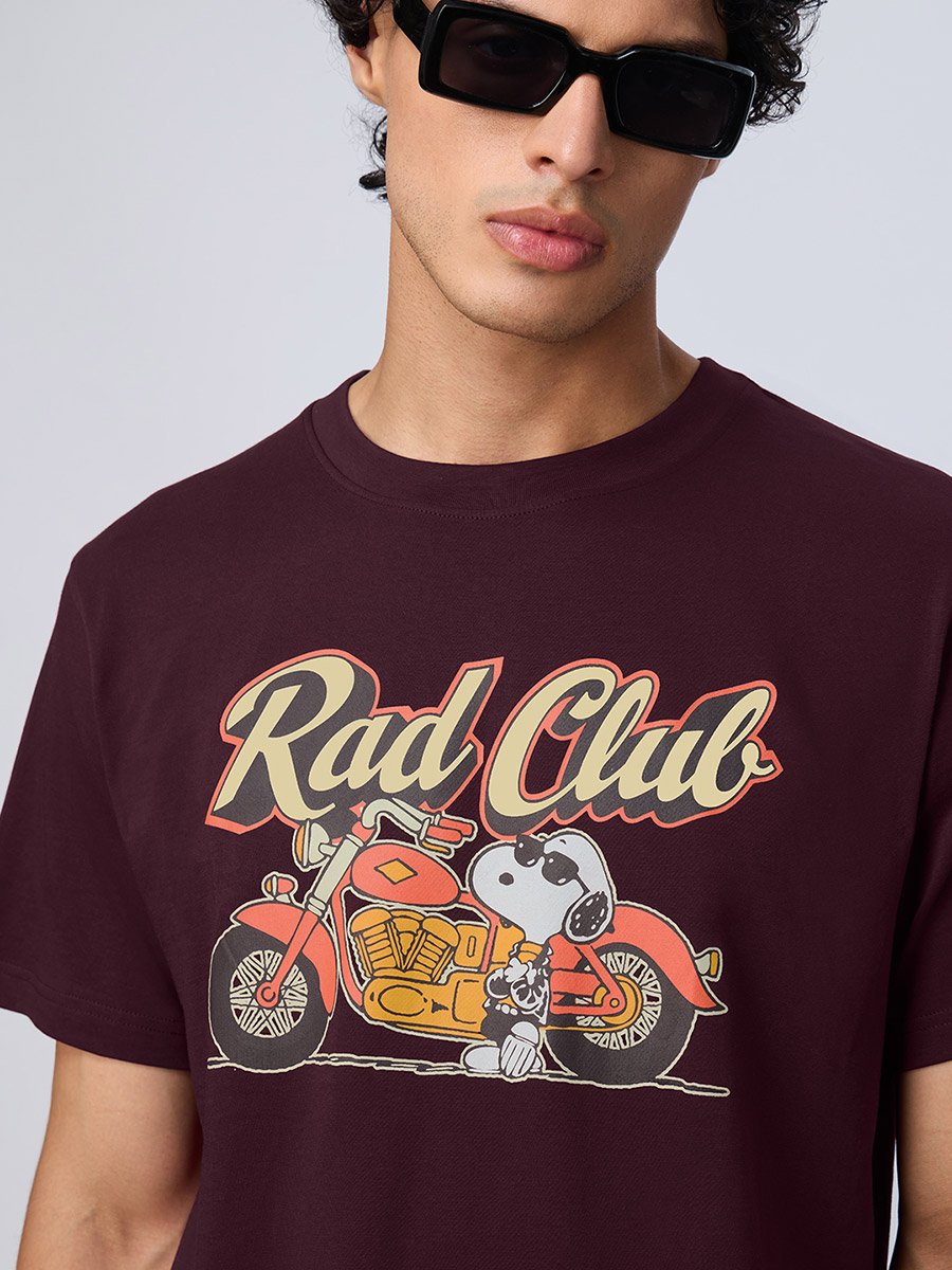 Men Burgundy Relaxed Fit T-Shirt