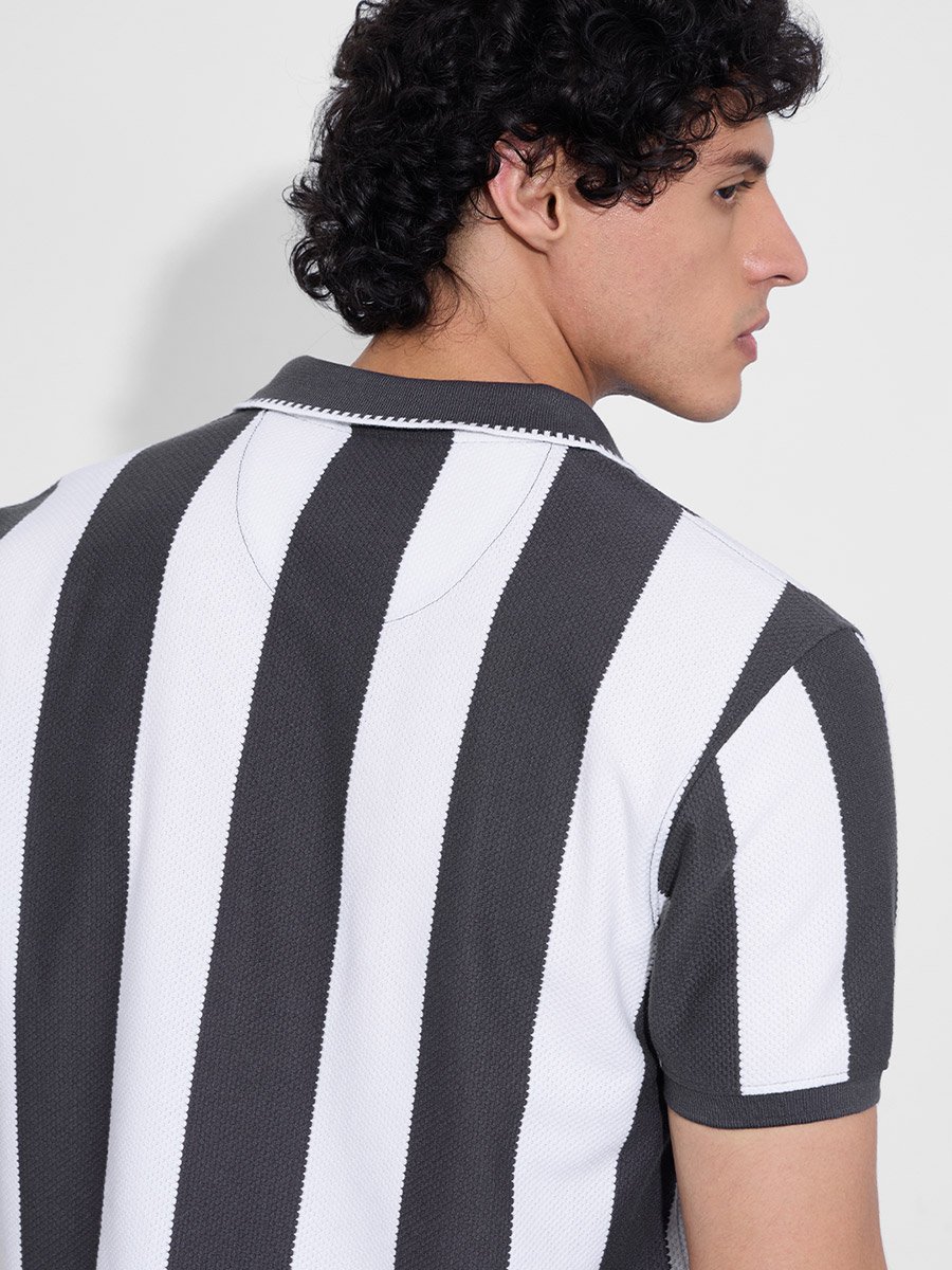 Men Grey Striped Textured Polo