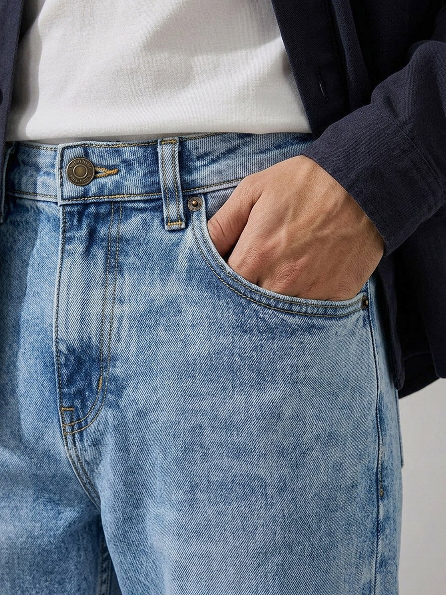 Men Blue Relaxed Fit Washed Jeans