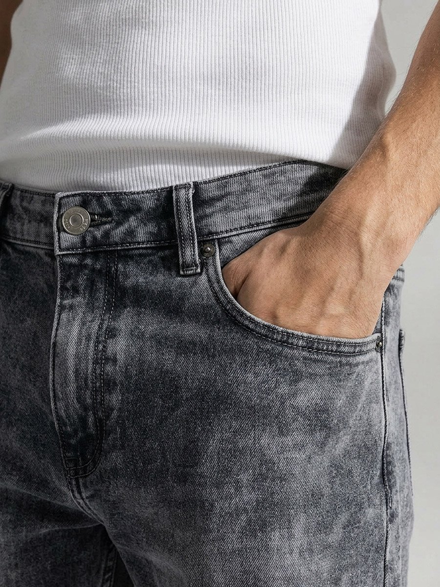 Men Black Loose Fit Washed Jeans