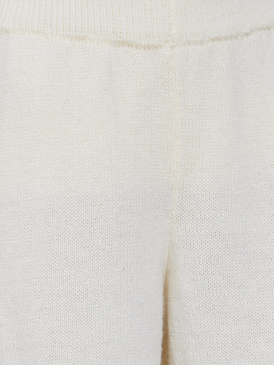 Women Off White Plain Flat Knit Wide Leg Pants