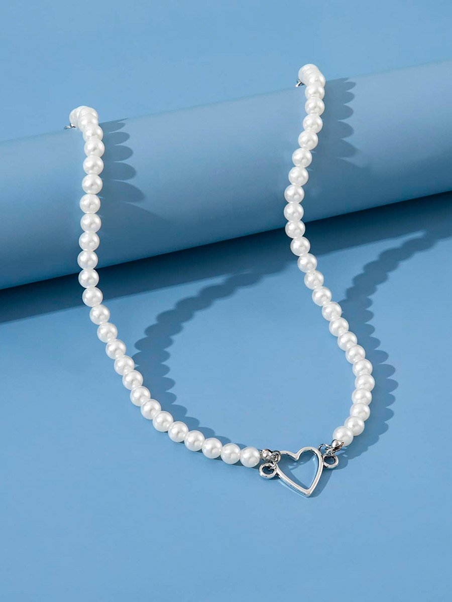 Faux Pearl and Heart Decor Necklace