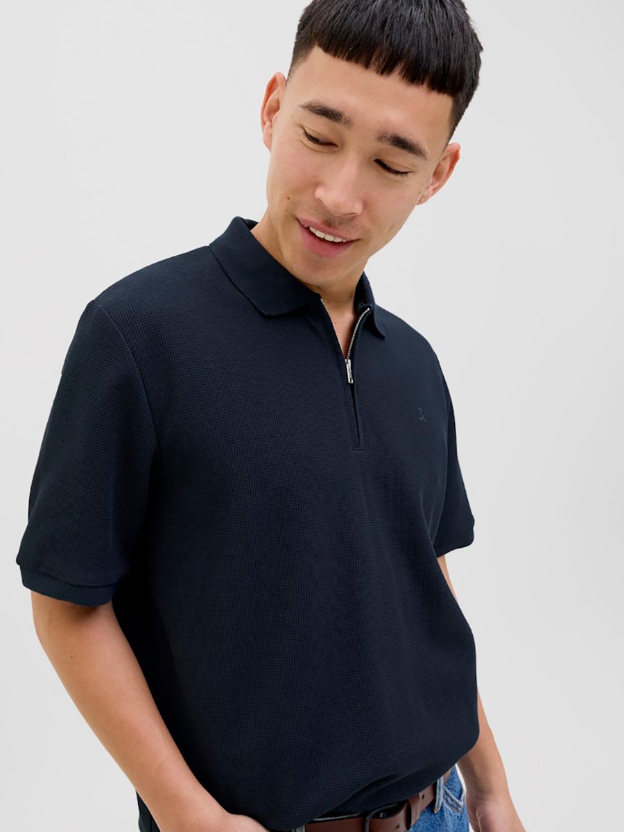 JJEaustiin Textured Knit Half Zip Polo For Men at Kuwait | Styli