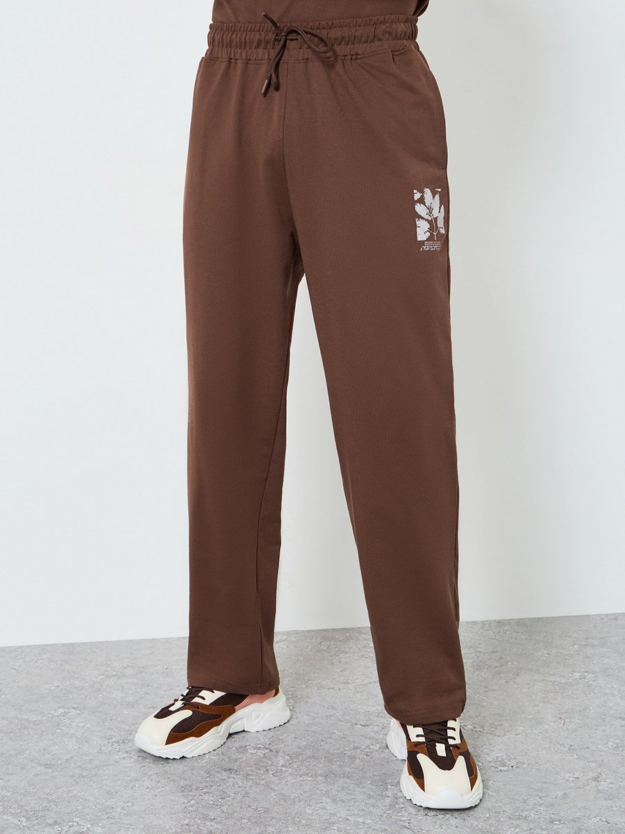Men Relaxed Fit T-Shirt and Joggers Co-Ords