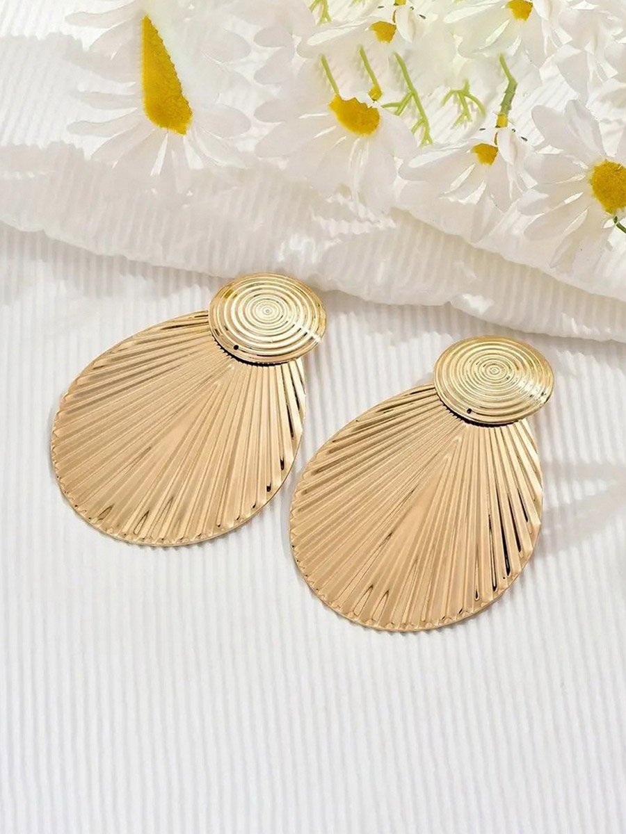 Shell Shape Statement Dangler Earrings