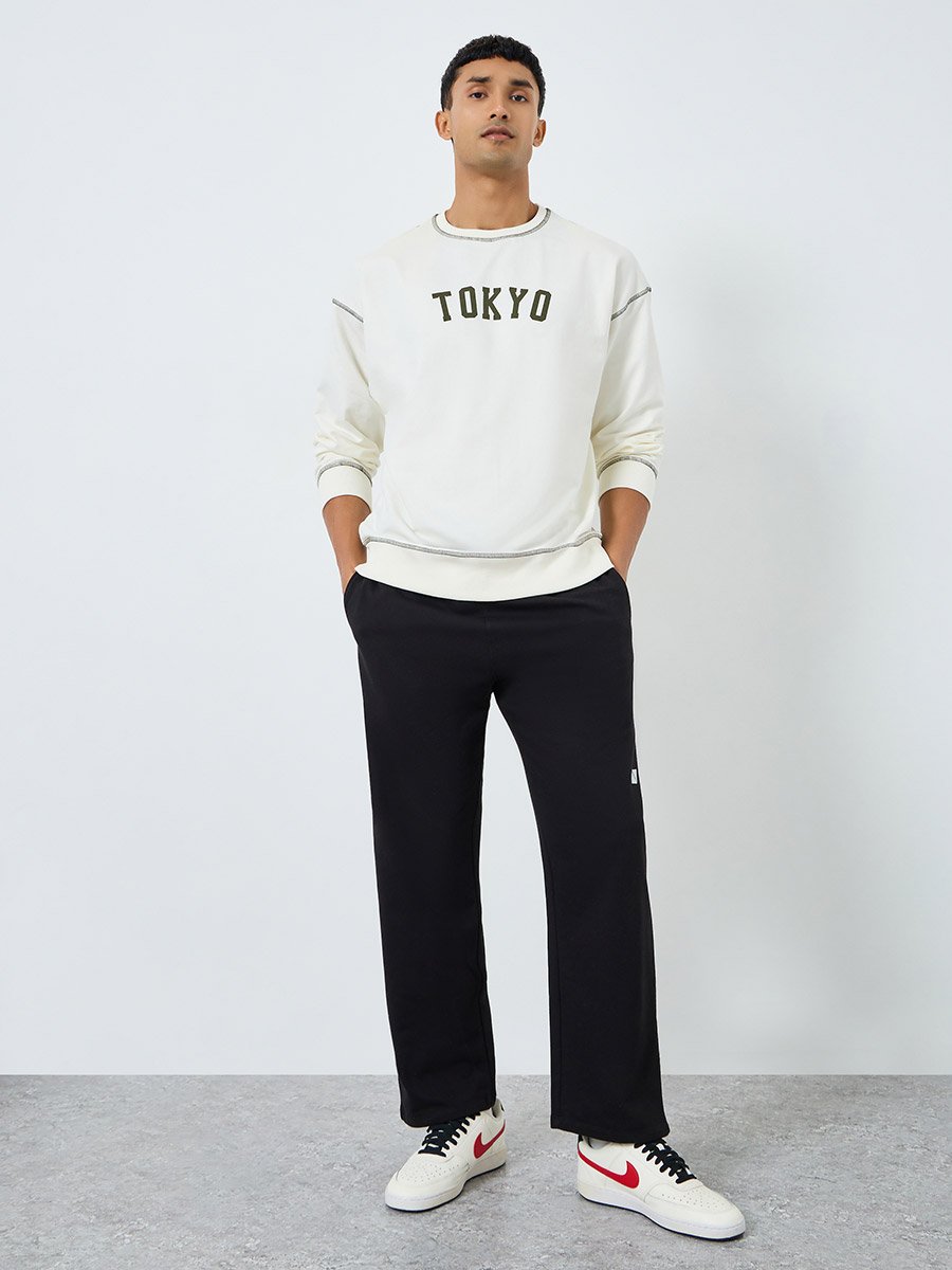Men Black Embroidered Fleece Joggers
