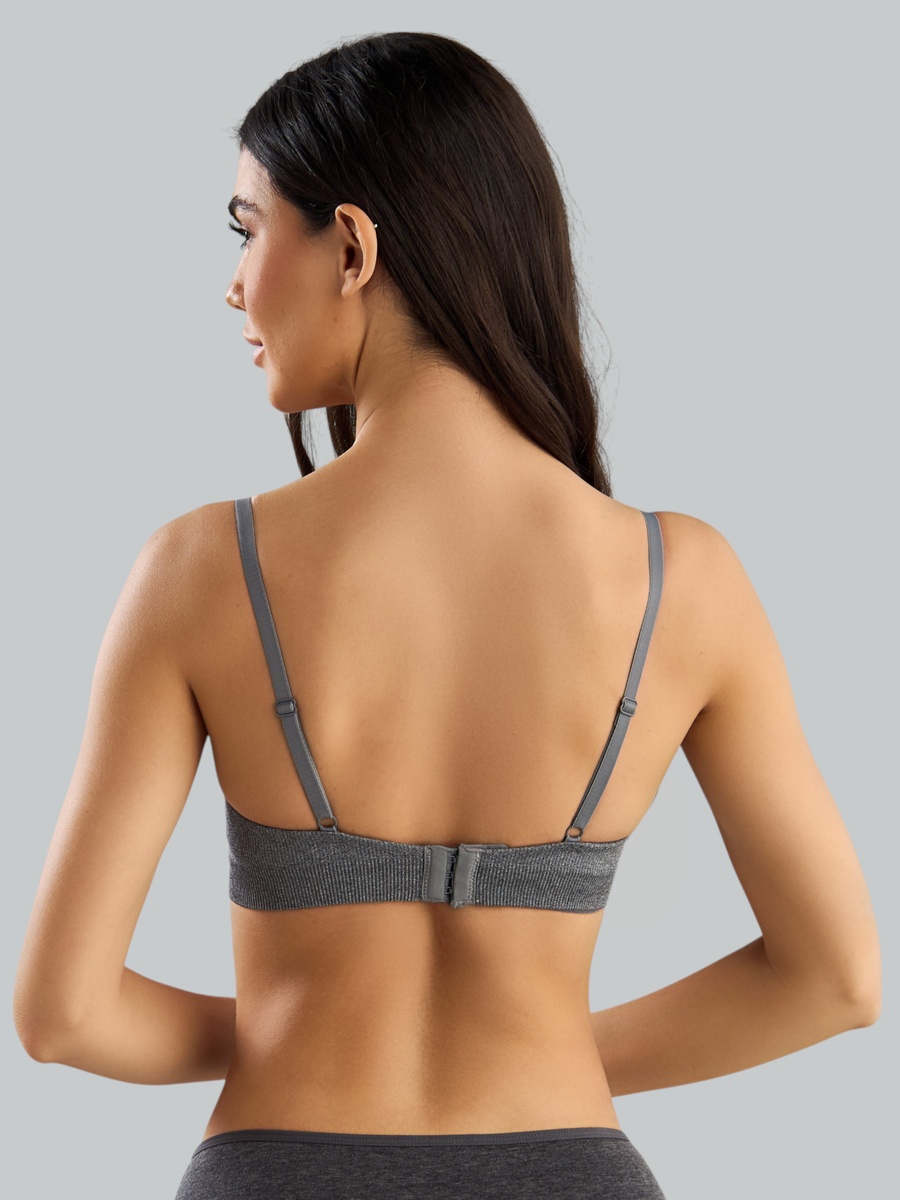 Ribbed Wired Push-Up Bra with Hook and Eye Closure