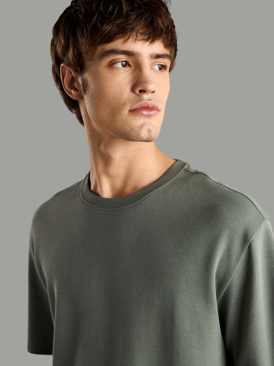 Plain T-Shirt